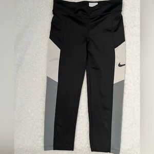 Nike leggings girl size large